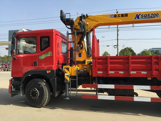 東風(fēng)T5新款8噸隨車(chē)吊