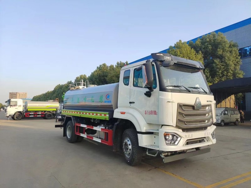 豪沃14噸灑水車
